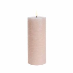 Batterískerti PILLAR RUSTIC Ø7,8 H20 bei