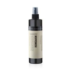Lyktareyðandi skósprey 01 2-in1 300ml