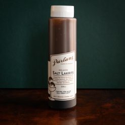 Karamellusósa í brúsa Saltlakkrís 250ml